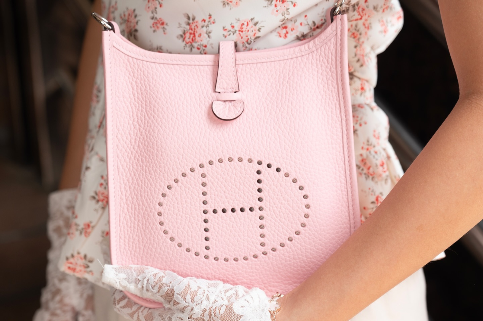 Why Is the Hermès Evelyne So Hard to Buy? A 2025 Guide for First-Time Mini Evelyne Seekers